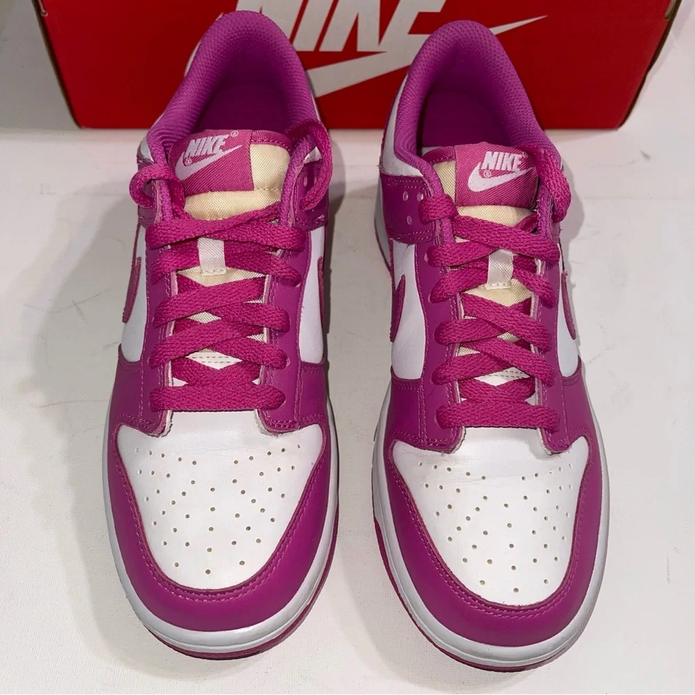 Nike‎ Dunk Low BG Active Fuchsia Size 6.5Y
